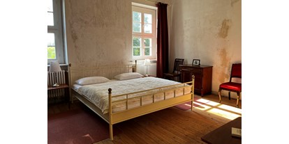 Naturhotel - Ökoheizung: Holzheizung: ja, Scheitholz - Ostseeküste - Doppelzimmer Lindenblick - Gut Manderow