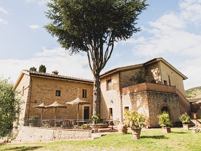 Naturhotel - Zertifizierte Naturkosmetik - San Gimignano - Biotique Agrivilla i pini - 100% Bio-Veganer BIO-Urlaub in der Toskana - Vegan Agrivilla I Pini