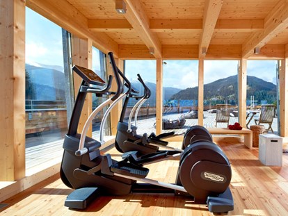 Naturhotel - Wellness - Hinterglemm - 360 Grad Fitnessraum - Holzhotel Forsthofalm