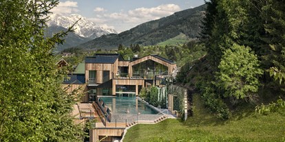 Naturhotel - Umgebungsschwerpunkt: Berg - Hinterglemm - Das Naturhotel in den Alpen auf 3800 qm waldSPA. - Naturhotel Forsthofgut