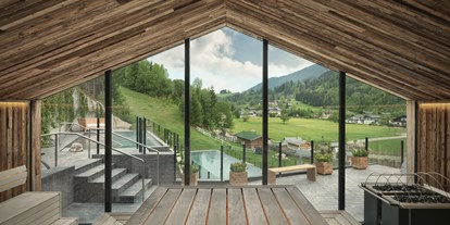 Naturhotel - Umgebungsschwerpunkt: Berg - Tiroler Unterland - Genießen Sie die wellnessZEIT. Entspannung pur bei einer Beauty-Behandlung oder einer wohltuenden Massage in Ihrem Urlaub im Forsthofgut. - Naturhotel Forsthofgut