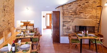 Naturhotel - auch für Familien mit Kindern - Galicien - Restaurant in der O Viso Ecovillage - O Viso Ecovillage - Hotel Ecologico Vegano