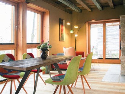 Naturhotel - Bio-Küche: Rein vegane Küche - Apartment Color für bis zu 4 Personen - der baum