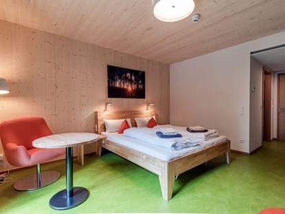 Naturhotel - barrierefrei: Barrierefreie Zimmer vorhanden - Uelzen - Hotel 11 Eulen / Uhlenköper-Camp Uelzen