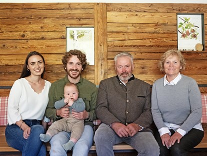 Naturhotel - Aktivurlaub möglich - Zöblen - Familie Fend begrüßt Sie als Gastgeber in 4. Generation.  - moor&mehr Bio-Kurhotel