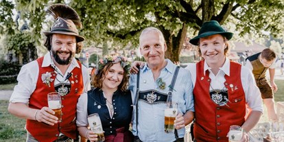 Naturhotel - Bio-Bier (eigene Brauerei) - Oberbayern - BIO HOTEL Alter Wirt: Gastgeber Familie Portenlänger - Alter Wirt