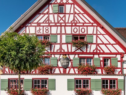 Naturhotel - Green Meetings werden angeboten - Baden-Württemberg - Denkmalgeschützes Fachwerkhaus aus dem Jahre 1800 - BIO-Adler im schönen Allgäu
