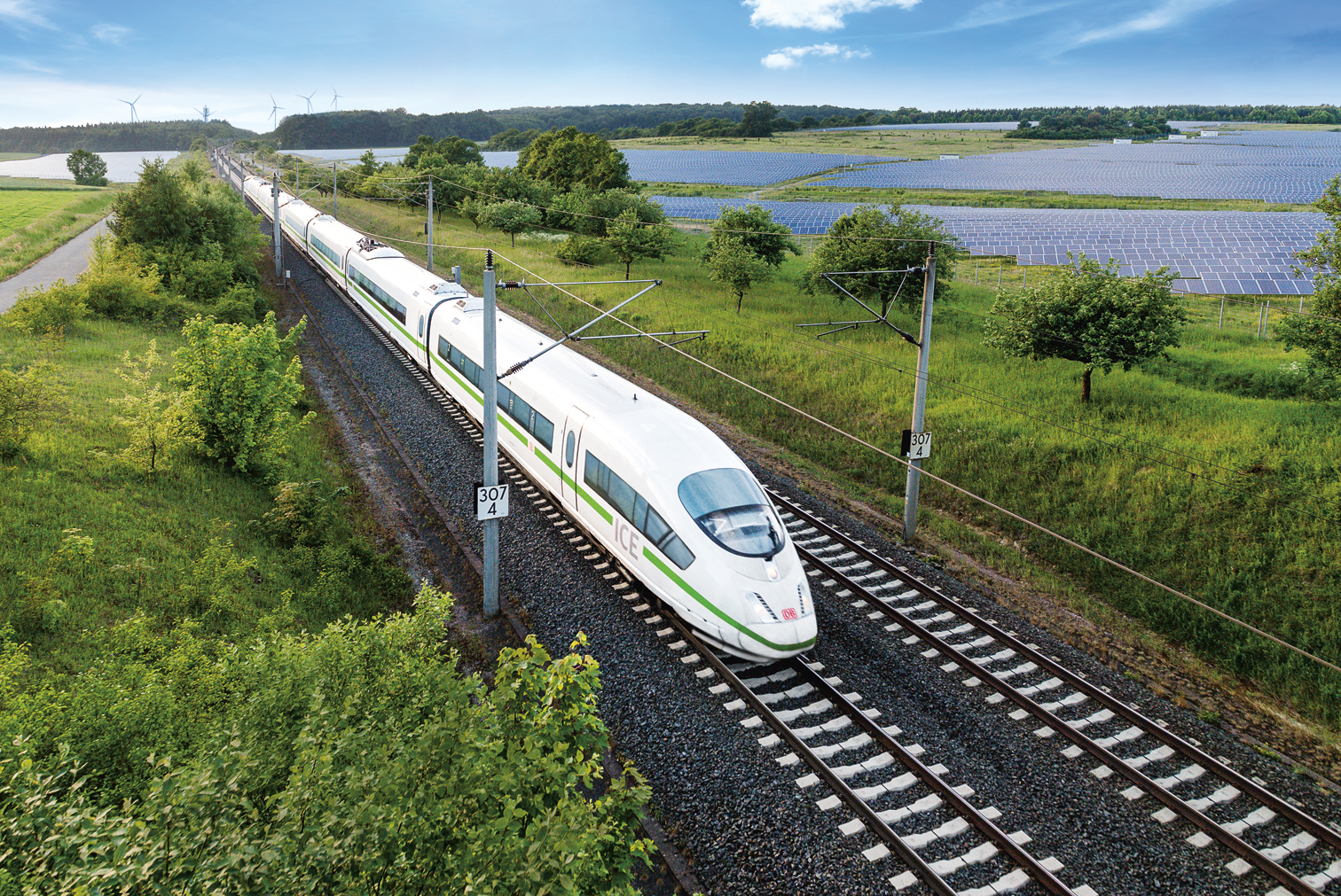 Ökostrom im Fernverkehr der Deutschen Bahn - Biohotels.de