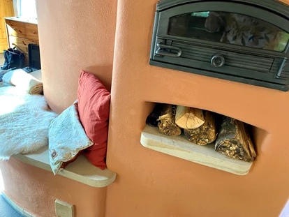 Naturhotel - Key Boy/ digitaler Check-in - Bad Gottleuba-Berggießhübel - Hier wird in der Rosenscheune Pizza und Brot im Lehm Ofen gebacken - BIO-NATURIDYLL WIESENGRUND