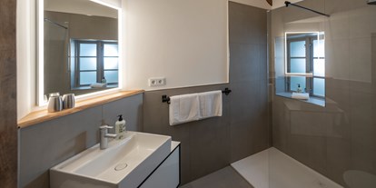 Naturhotel - Bio-Hotel Merkmale: Ökologisch sanierter Altbau - Böhme - Ein besonderer Luxus sind die Duschen mit der Nebelbrause. Ein wirklich sehr angenehmes Gefühl auf der Haut - Biohotel Wildland 