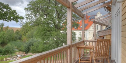 Nature hotel - Energieversorgung: 100 % Ökostrom - Zierow - Blick in den Park - Biohotel Gutshaus Parin