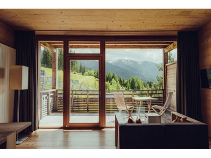 Naturhotel - Bio-Hotel Merkmale: Ökologische Architektur - Ramsau (Berchtesgadener Land) - Hill Side Room Balkon - Holzhotel Forsthofalm