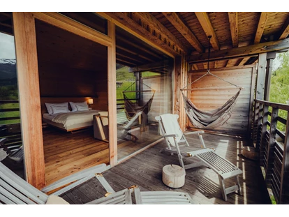 Naturhotel - Bio-Küche: keine Mikrowelle - Schlöglberg - Panorama Suite Balkon - Holzhotel Forsthofalm