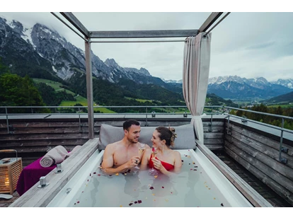 Naturhotel - Bio-Hotel Merkmale: Ökologische Architektur - Ramsau (Berchtesgadener Land) - Romantik Bad - Holzhotel Forsthofalm