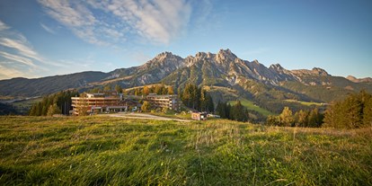 Naturhotel - Preisklasse: €€€ - PLZ 6370 (Österreich) - Nachhaltiger Bio-Urlaub im Naturhotel Leogang - Holzhotel Forsthofalm
