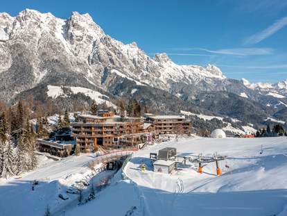 Naturhotel - Preisklasse: €€€ - Walchen (Piesendorf) - Ski in - Ski out - Holzhotel Forsthofalm