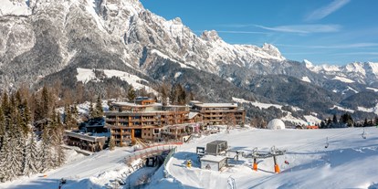 Naturhotel - Verpflegung: Halbpension - PLZ 83313 (Deutschland) - Ski in - Ski out - Holzhotel Forsthofalm