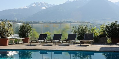 Naturhotel - WLAN: ganztägig WLAN im gesamten Hotel - Italien - Pool des Bio- Wellnesshotel Pazeider - Biohotel und Wellnesshotel Pazeider