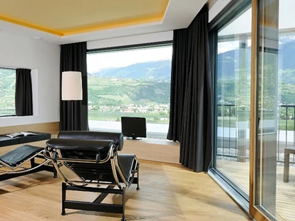 Nature hotel - Bio-Küche: Vollwertküche - Trentino-South Tyrol - Panoramasuite Wohnbereich - Biohotel und Wellnesshotel Pazeider