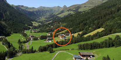 Nature hotel - Umgebungsschwerpunkt: Berg - Almen (Thiersee) - Hausansicht 2 - Bio-Pension Vorderlengau