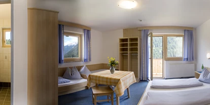 Nature hotel - Auszeichnung / Zertifikat / Partner: Bio Austria - Familienkomfortzimmer - Bio-Pension Vorderlengau
