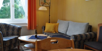 Naturhotel - WLAN: ganztägig WLAN im gesamten Hotel - PLZ 18546 (Deutschland) - Familienapartment. - Gut Nisdorf Ferienapartments