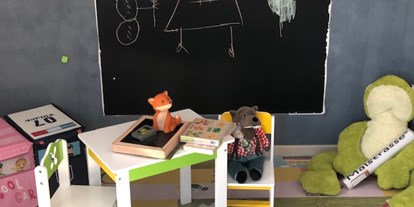 Naturhotel - auch für Familien mit Kindern - PLZ 16921 (Deutschland) - Kreativität OHNE Strom und Computer - La Maison Bett & Bike