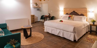 Nature hotel - Umgebungsschwerpunkt: Meer - Rías Altas - Dormitorio  Premium Gea - O Viso Ecovillage - Hotel Ecologico Vegano