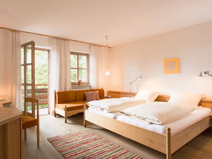 Nature hotel - Bio-Hotel Merkmale: Naturbadeteich - Schönberg (Freyung-Grafenau) - Biohotel Pausnhof