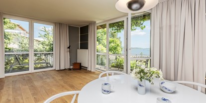 Naturhotel - Umgebungsschwerpunkt: Land - PLZ 18442 (Deutschland) - Land-Appartements
Viele unserer Appartements bieten einen schönen Ausblick auf die Bucht. - im-jaich Wasserferienwelt