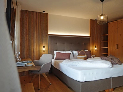 Nature hotel - Wärmerückgewinnung - Hof (Inzing) - Unser neues Panorama-Doppelzimmer Wildrose lädt zum Verweilen ein.  - moor&mehr Bio-Kurhotel