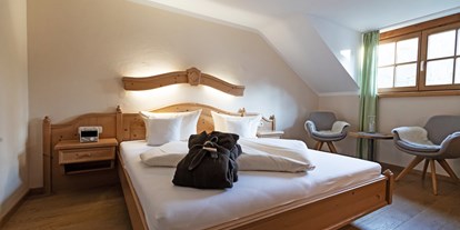 Naturhotel - Preisklasse: €€ - PLZ 82405 (Deutschland) - Komfort-Doppelzimmer Holunder ohne Balkon. - moor&mehr Bio-Kurhotel