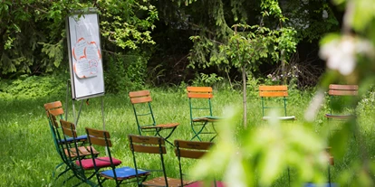 Naturhotel - Green Meetings werden angeboten - Dießen am Ammersee - BIO HOTEL Alter Wirt: 
Tagen im Apfelgarten  - Alter Wirt