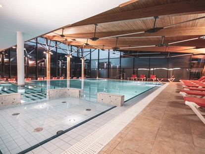 Naturhotel - PLZ 83209 (Deutschland) - BIO HOTEL Bruggerhof: Schwimmbad Wellness - Bruggerhof – Camping, Restaurant, Hotel