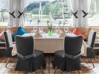 Naturhotel - BIO HOTELS® certified - Leiten (Obertilliach) - Dolomitisches Interieur - Aqua Bad Cortina & thermal baths
