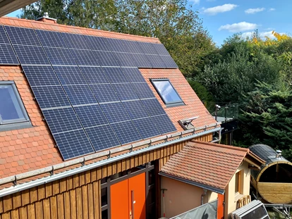Naturhotel - Hoteltyp: Naturhotel - Sachsen - Der WIESENGRUND ist rechnerisch Energieautark mit modernster Photovoltaik sowie Geo-und Airothermie - BIO-NATURIDYLL WIESENGRUND