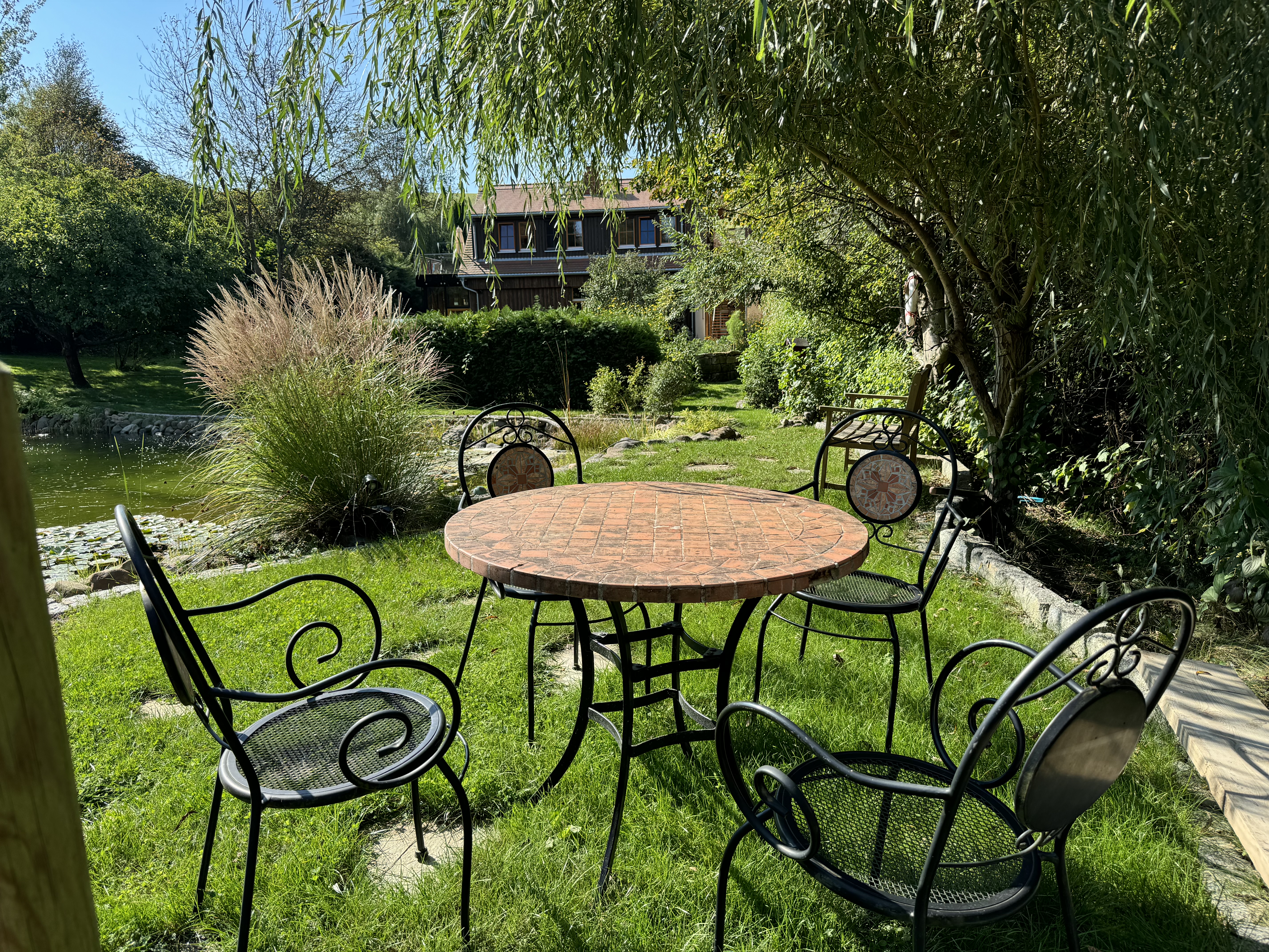 Biohotel: Verweilinsel am Teich - BIO-NATURIDYLL WIESENGRUND