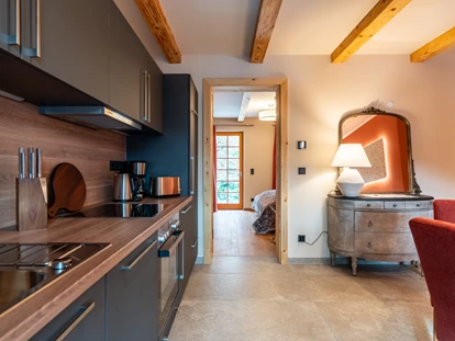 Naturhotel - Hoteltyp: Naturhotel - Sachsen - Komplett ausgestattete Wohnküche im Gänseblümchen. - BIO-NATURIDYLL WIESENGRUND