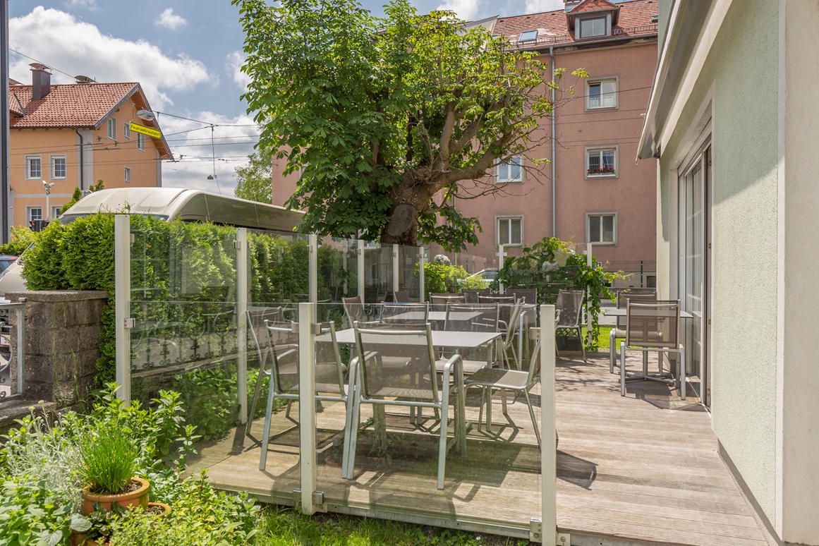 Biohotel: Frühstücksterrasse - Das Grüne Hotel zur Post - 100% BIO