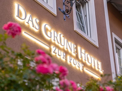 Nature hotel - Bezahlsysteme: Bar - Wolfegg (Altheim) - Hausansicht außen - Das Grüne Hotel zur Post - 100% BIO