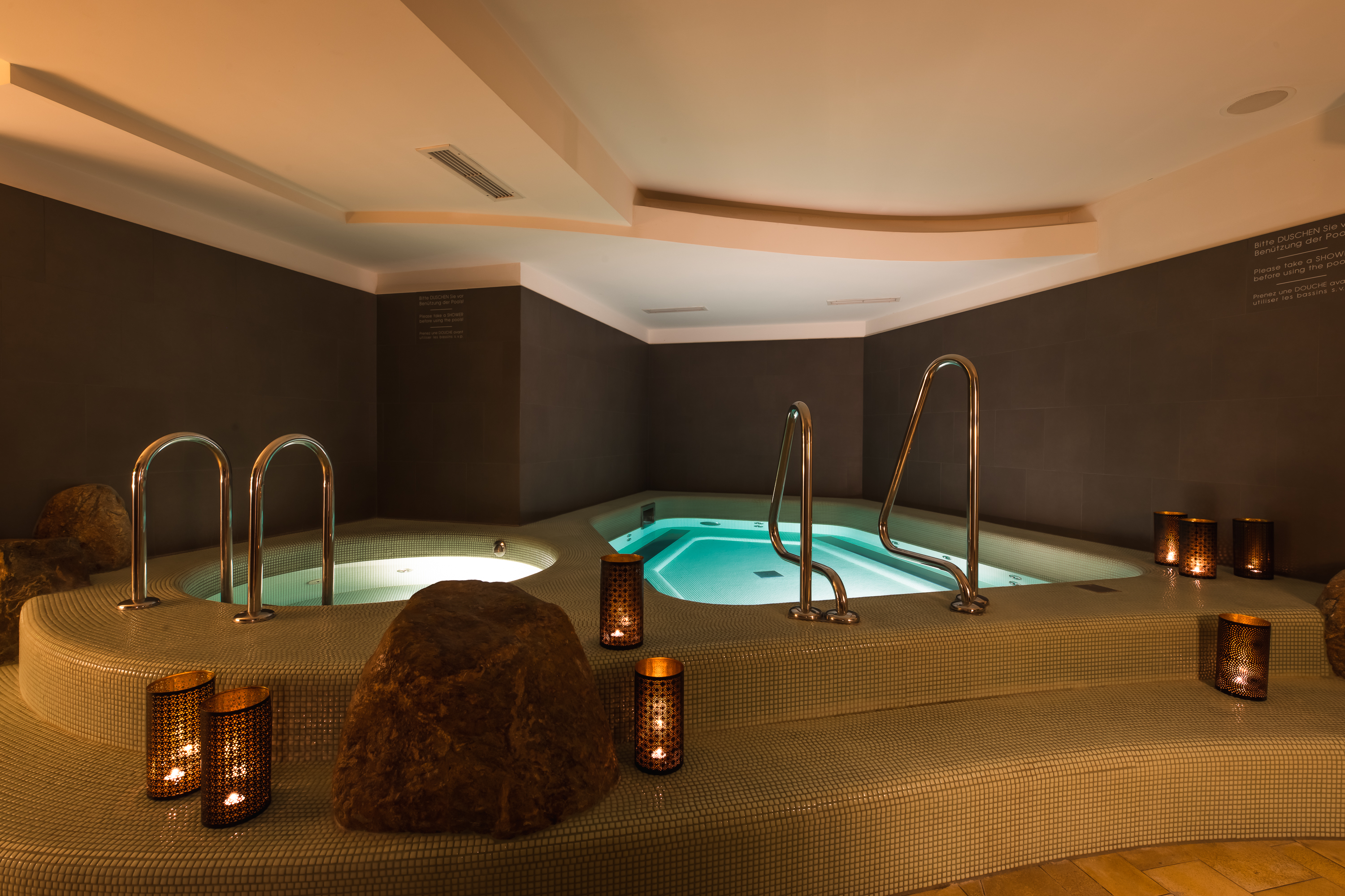 Biohotel: Whirlpool und Kaltwassertauchbecken  "Adults only" Saunawelt  - Familien- & Gartenhotel Theresia****S