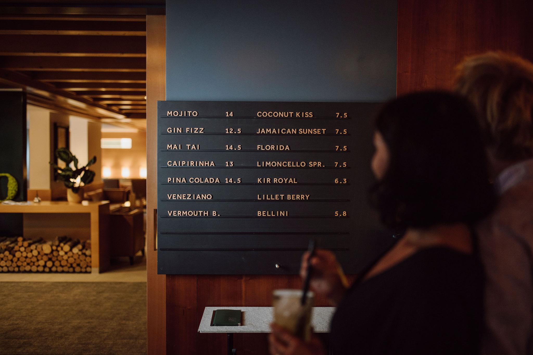 Biohotel: Blick von der Bar zur Lobby - Familien- & Gartenhotel Theresia****S