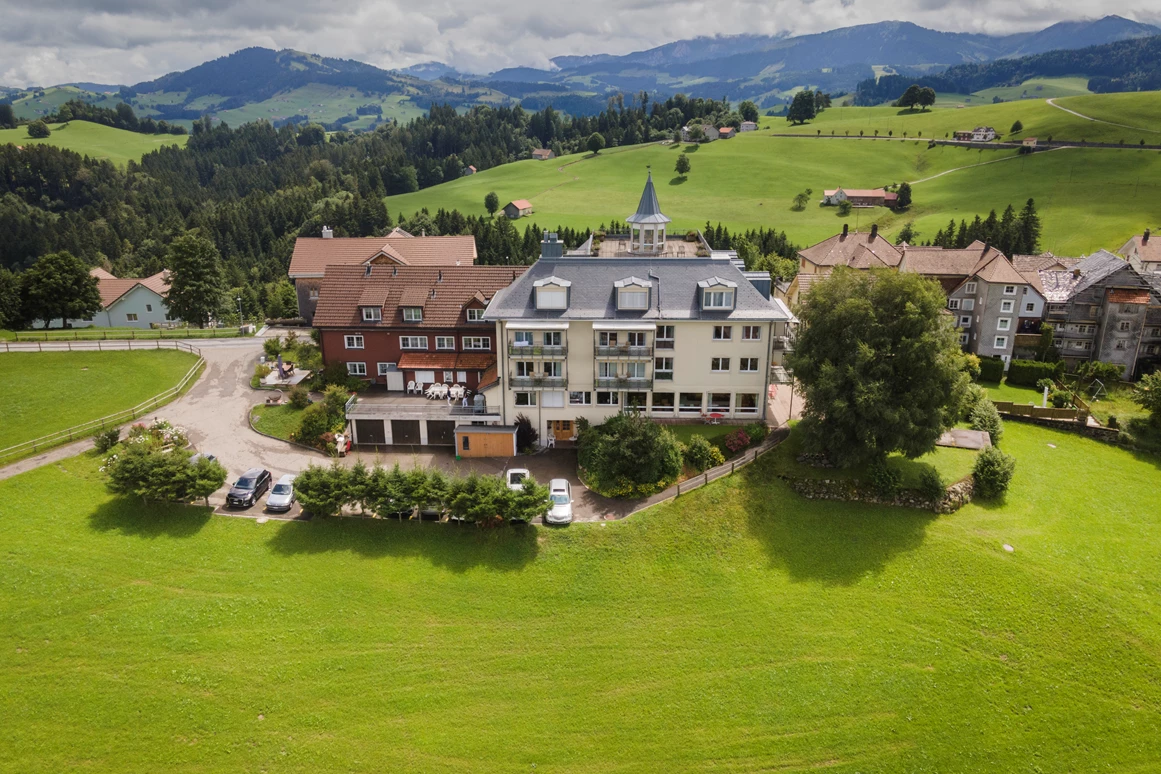 Biohotel: Aussenansicht Sonnenberg Health Hotel - Sonnenberg Health Hotel