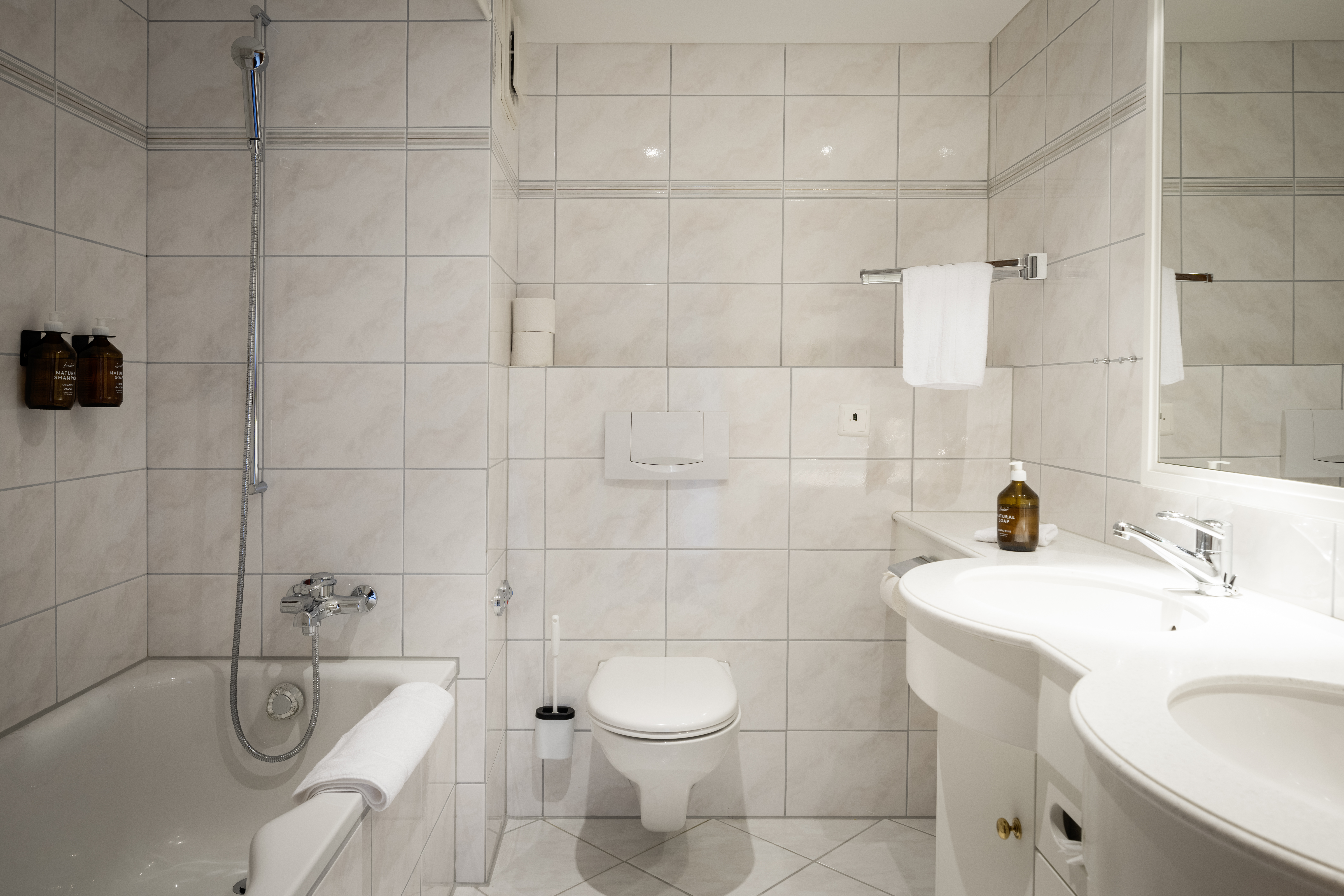 Biohotel: Hotelbadezimmer Sonnenberg Health Hotel - Sonnenberg Health Hotel