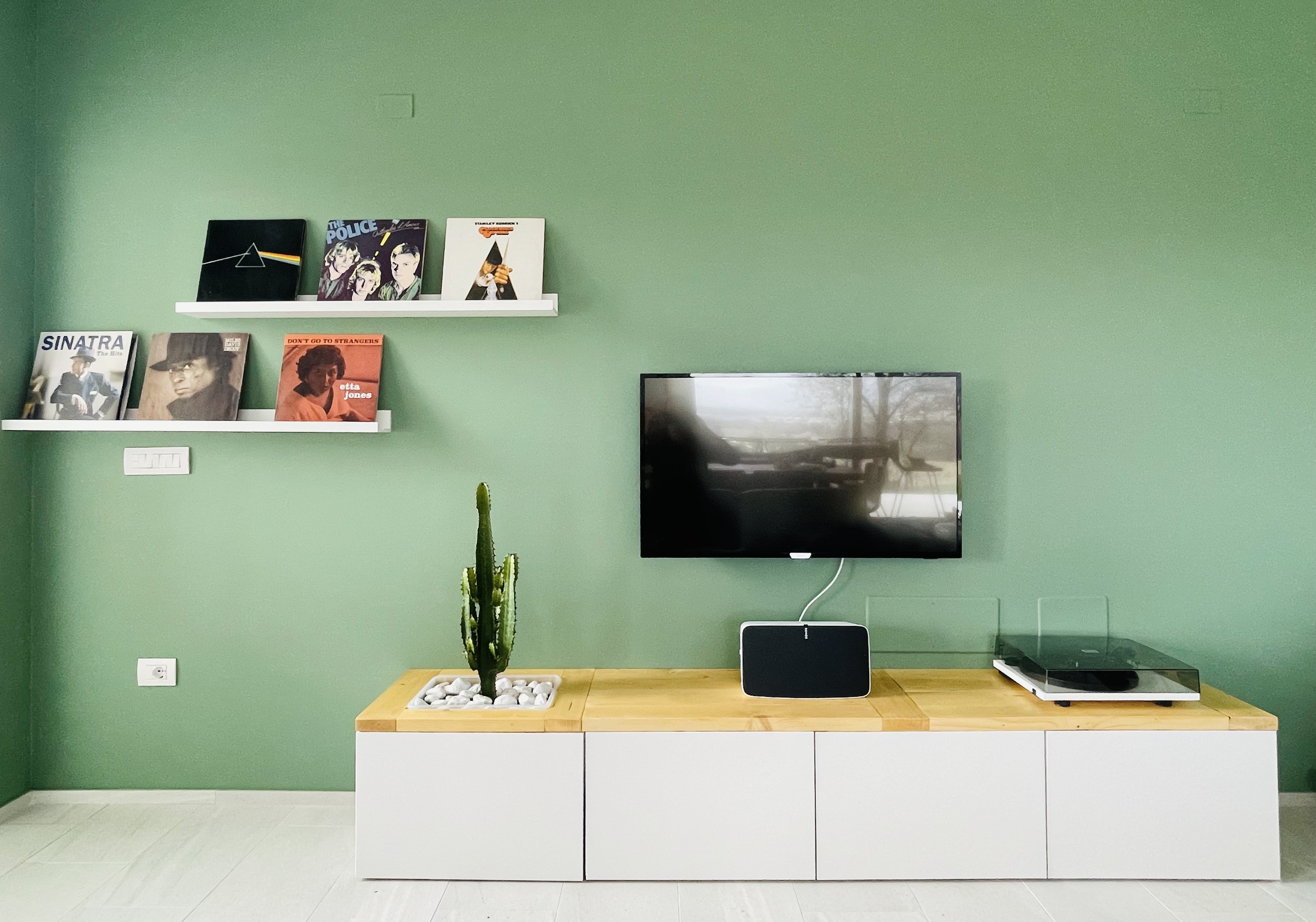 Biohotel: Smart TV, turn table, SONOS HiFI - RITORNO ALLA NATURA