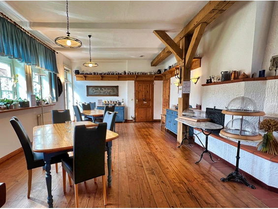 Biohotel: Gastraum - für Frühstück, Kaffee und Kuchen, Abendessen - im Bio-Hotel TraumzeitHof - Bio-Hotel TraumzeitHof - Naturotel