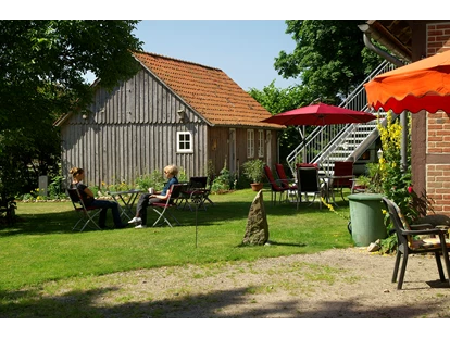 Nature hotel - PLZ 29525 (Deutschland) - Ruhe und Entspannung in unserem Garten im Bio-Hotel TraumzeitHof - Bio-Hotel TraumzeitHof - Naturotel
