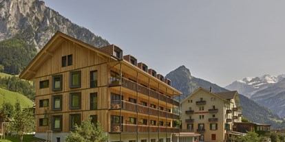 Naturhotel - BIO-Urlaub-Merkmal: TCM - ChieneHuus - Das Holz100-Retreathaus im Kiental (Berner Oberland) - ChieneHuus