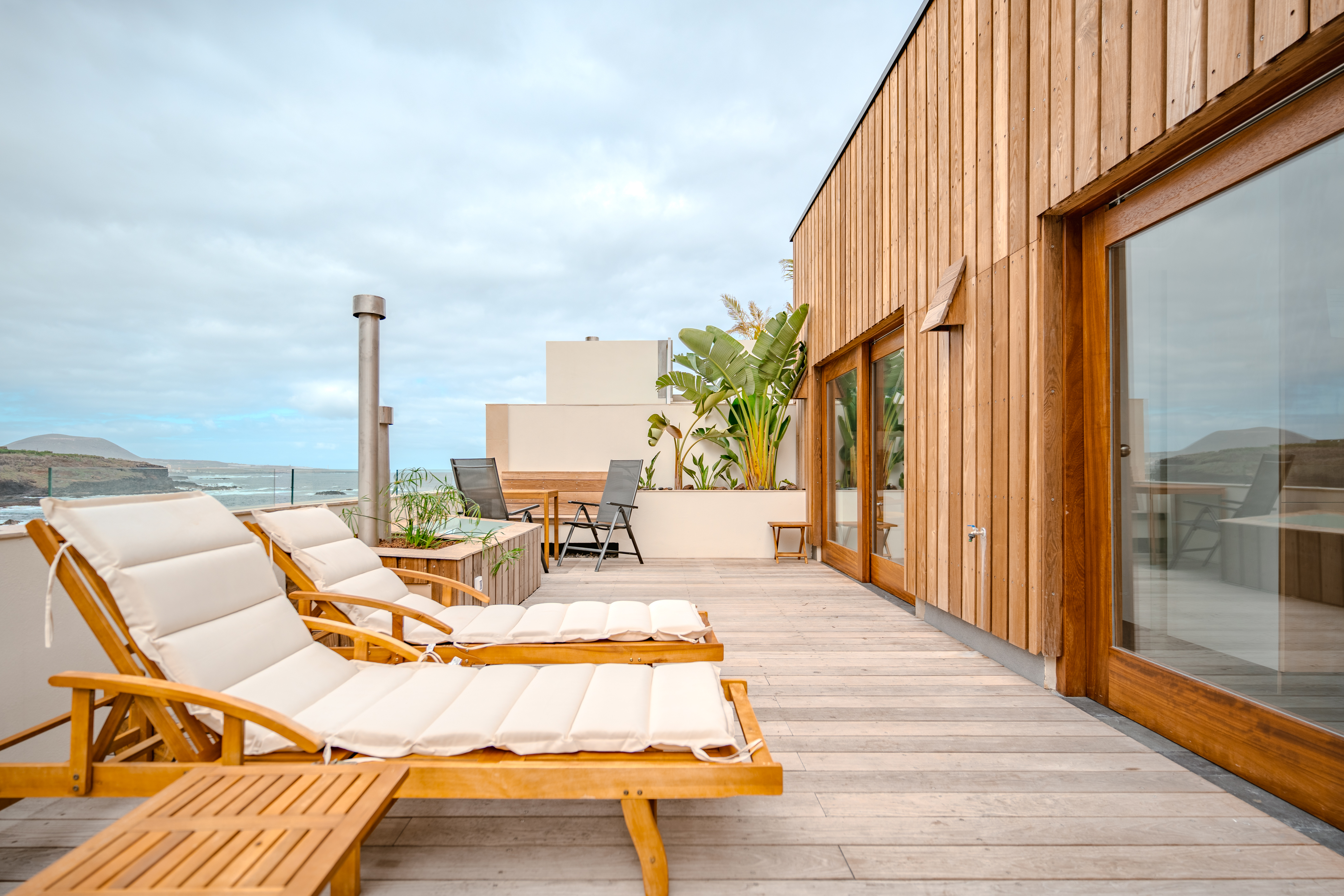 Biohotel: Villa Arte 
Apartment "Atico Exclusivo"
eigene Terrasse mit Meerblick - VILLA ARTE Teneriffa | exklusive Apartments