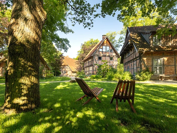 Biohotel: Viel Platz für Ruhe im Garten - Biohotel Wildland